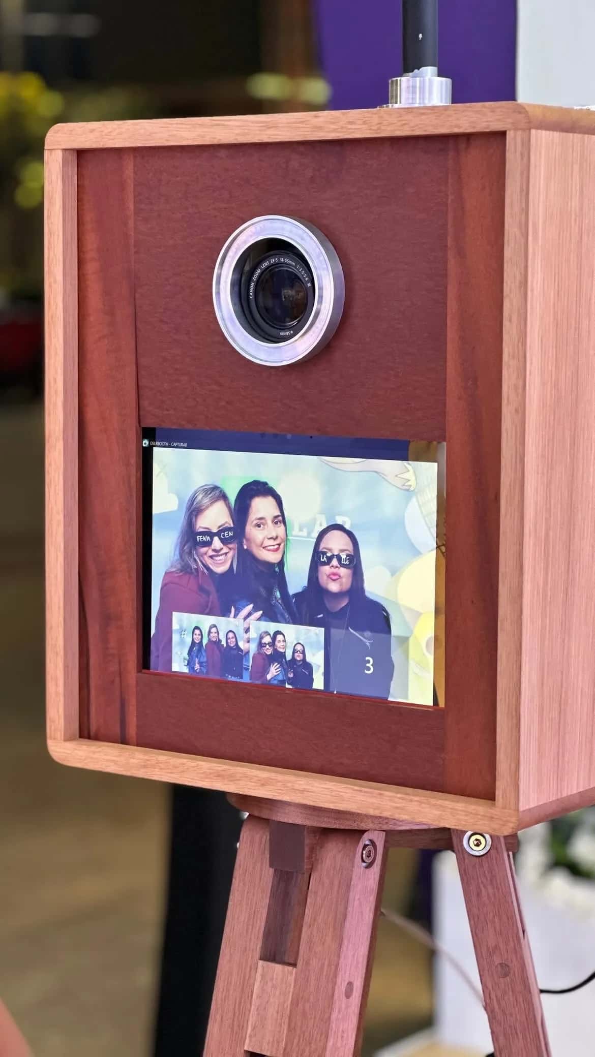 Aluguel de Totem Retrô para eventos em Patos de Minas e Região - Foto Teka