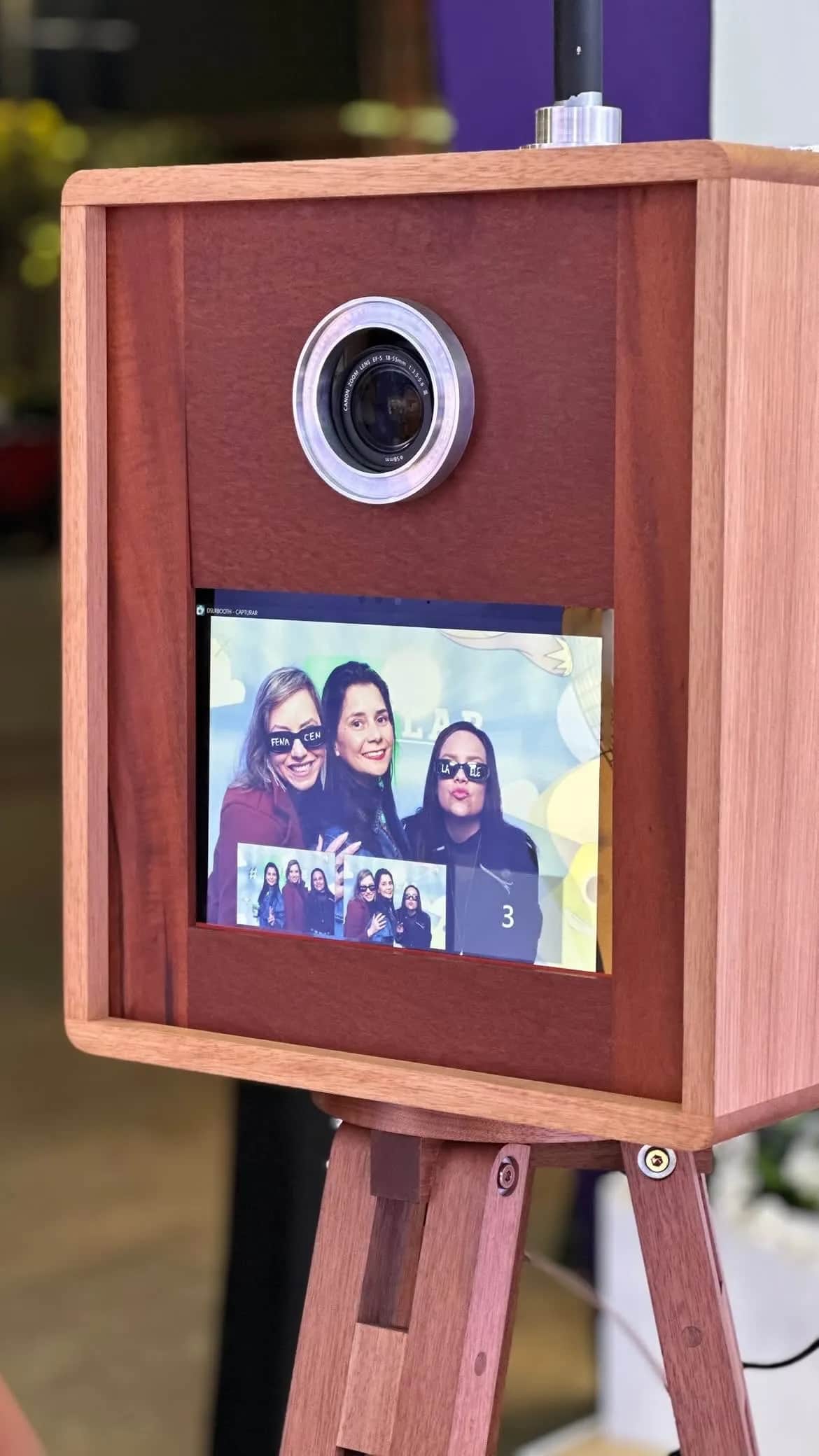 Aluguel de Totem Retrô para eventos em Patos de Minas e Região - Foto Teka